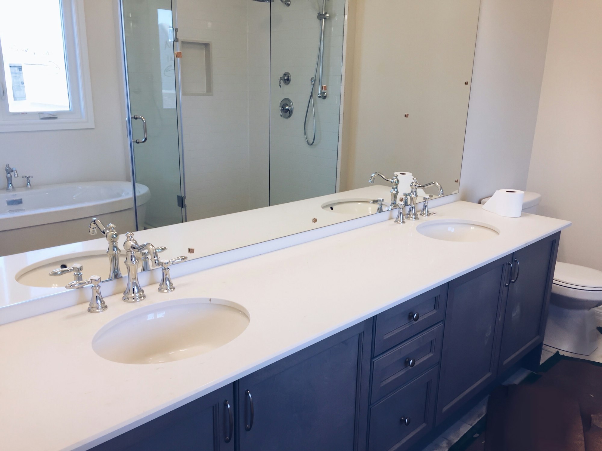Bathroom remodeling service by AMAYA FLOORING LLC