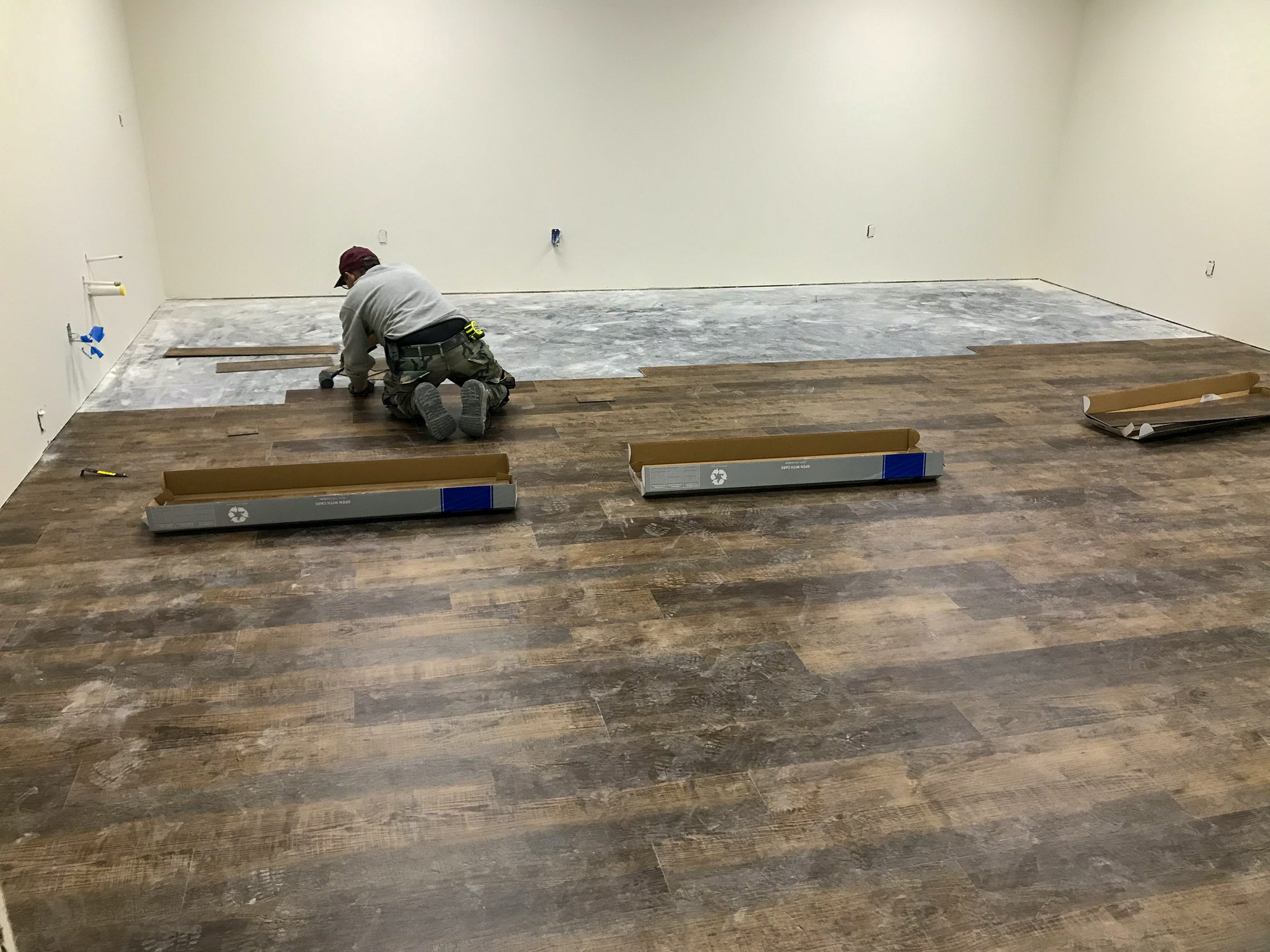 Flooring installation contractor in Woodbridge VA